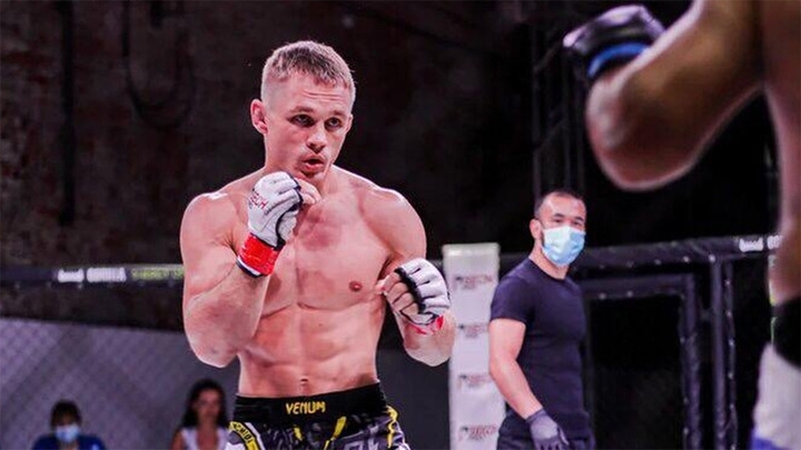 Очередная победа армейца Фёдора Дурыманова на турнире смешанных единоборств ММА