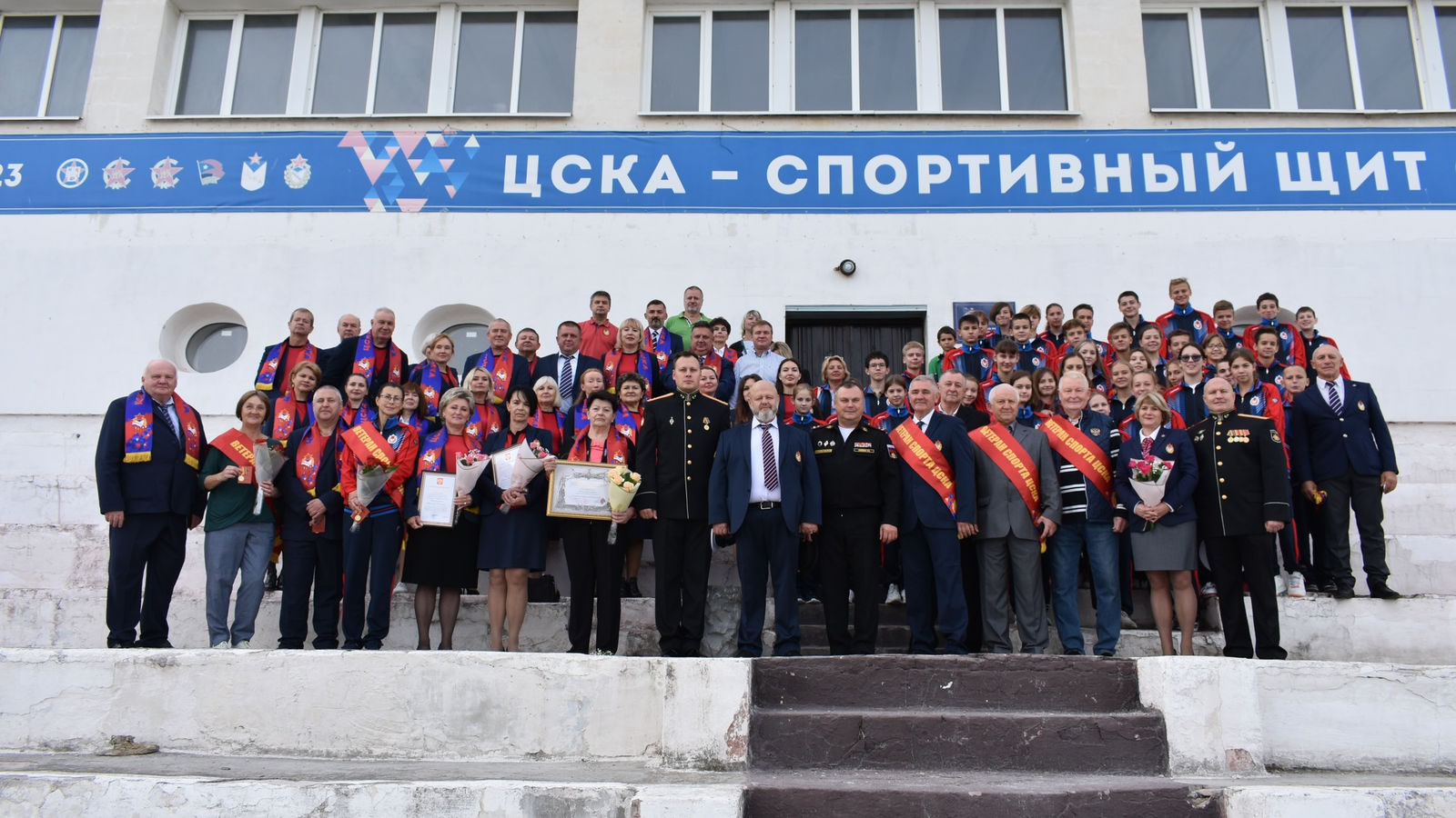 В севастопольском филиале ЦСКА состоялось торжественное собрание с вручением наград