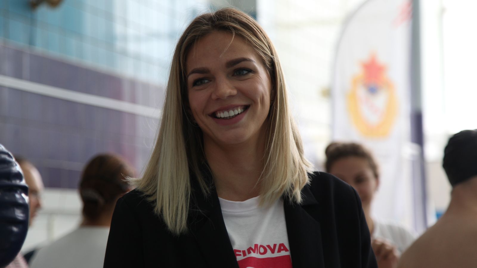 В бассейне ЦСКА/Самара прошли соревнования школьников с участием Юлии Ефимовой