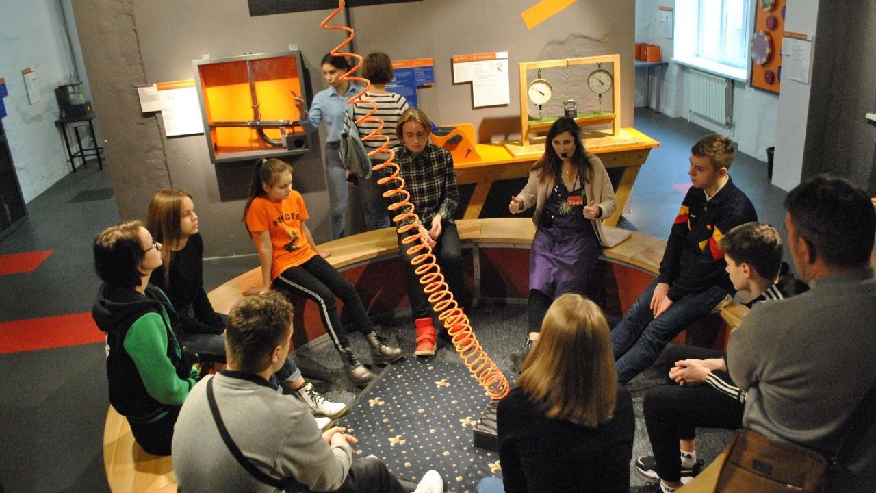 Армейцы – участники экопроета «Разделяй и Умножай» - посетили Музей занимательных наук «Экспериментариум» и квест «Тайная комната»