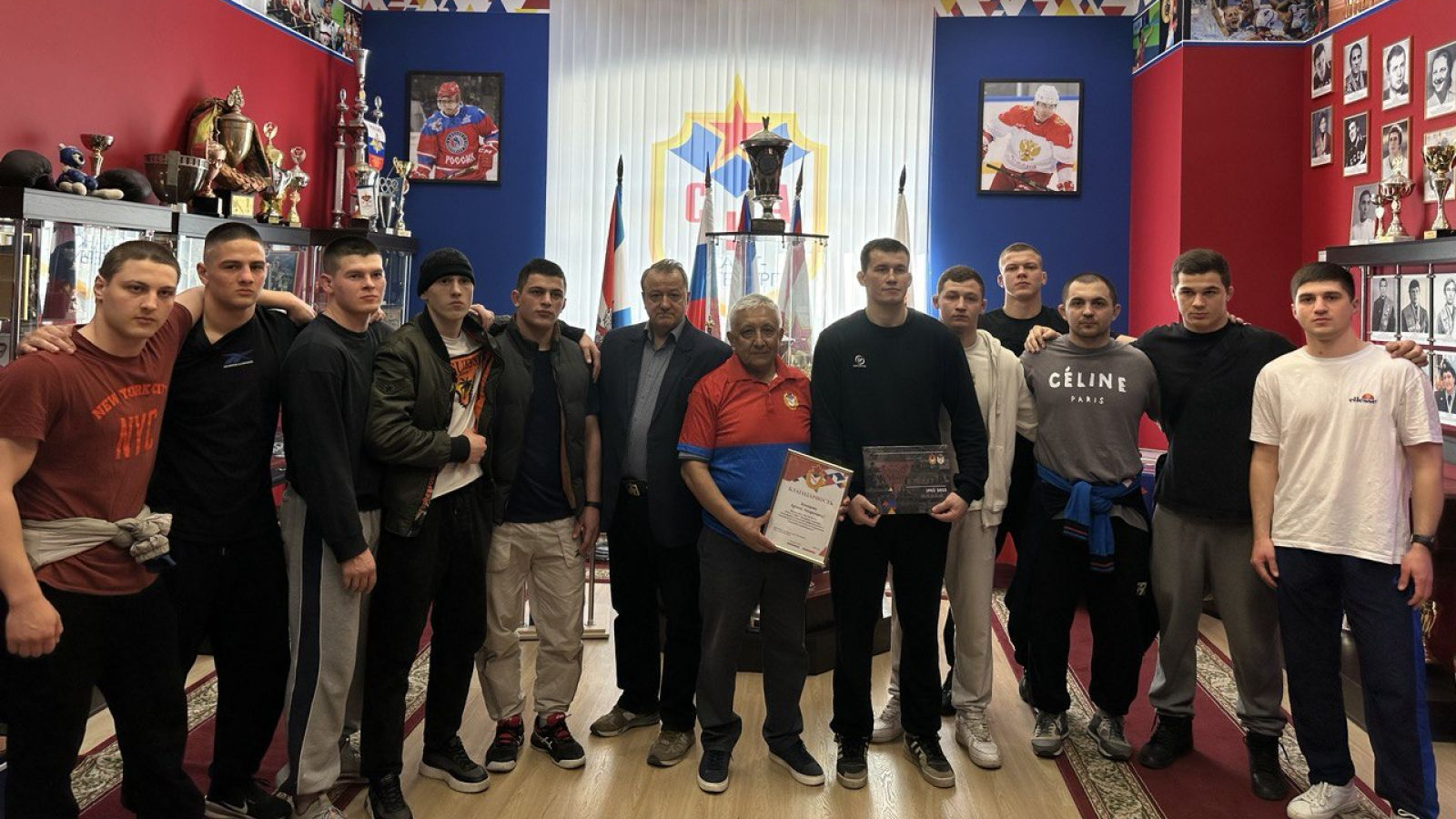 Совет ветеранов ЦСКА/Санкт-Петербург организовал экскурсию для спортсменов команды Ленинградского военного округа по перетягиванию каната