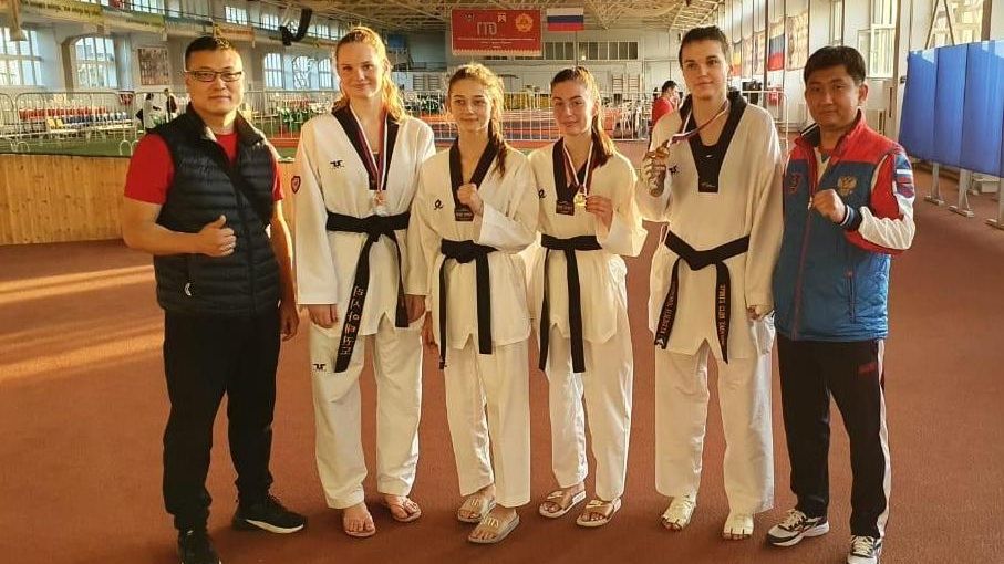 Армейцы Анастасия Артамонова Анастасия Бакланова и Константин Бочеров завоевали бронзовые награды в своих весовых категориях на Первенстве России по тхэквондо U21