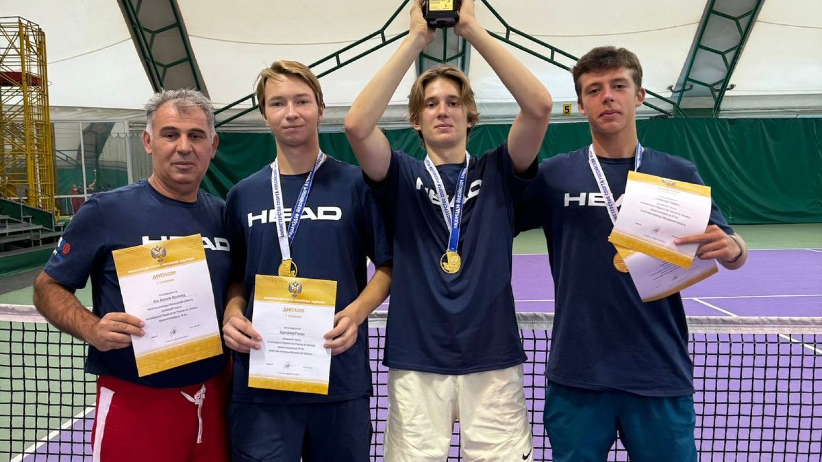 Теннисист ЦСКА выиграл первенство России в составе команды Московской области