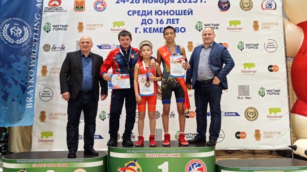 Воспитанники спортшколы г. Абакан ЦСКА/Самара завоевали «золото» и «бронзу» на всероссийских соревнованиях по вольной борьбе