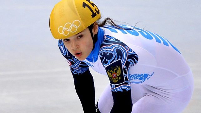 Спортсменка ЦСКА Софья Просвирнова вошла в состав сборной России на этапах Кубка мира по шорт-треку