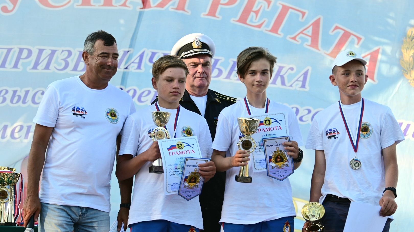 В Севастополе на базе филиала ЦСКА прошли региональные соревнования по парусному спорту на призы начальника ЧВВМУ им. П.С. Нахимова