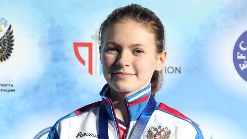 Рапиристка Елена Петрова (ЦСКА) завоевала «серебро» и «бронзу» на первенстве Европы по фехтованию