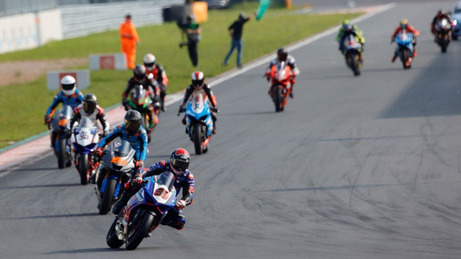 Армейцы взяли золото и серебро на чемпионате России по шоссейно-кольцевым гонкам