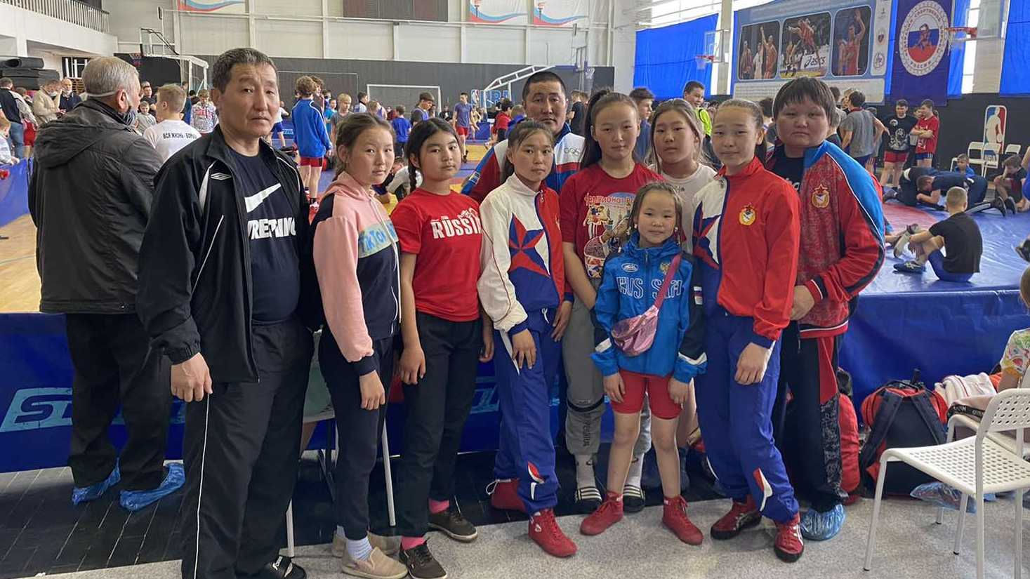 Воспитанницы спортшколы г. Кызыл самарского филиала ЦСКА борцы вольного стиля завоевали две награды на Первенстве Томской области