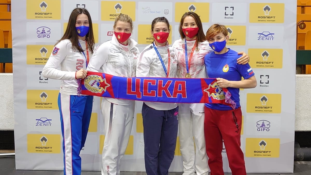 Армейские самбисты завоевали пять золотых наград на чемпионате и Первенстве мира в Сербии