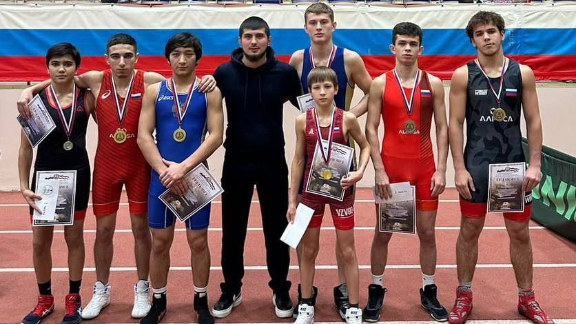 Ещё пять медалей в копилку армейского Клуба принесли воспитанники секции греко-римской борьбы спортивной школы самарского филиала ЦСКА