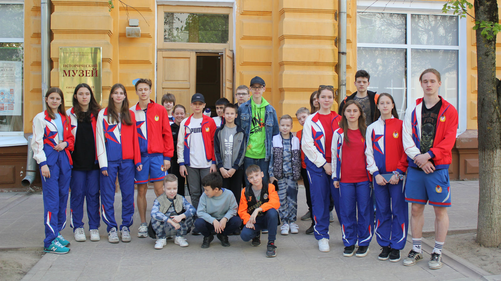 Воспитанникам армейских спортшкол рассказали об истории Смоленщины