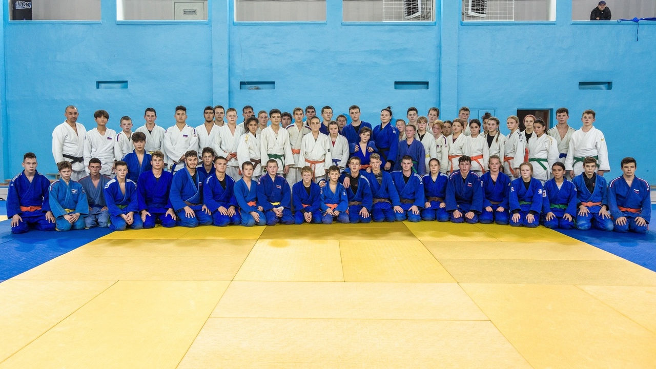 Воспитанники спортшколы г. Абакан ЦСКА/Самара отправились на новые учебно-тренировочные сборы по дзюдо в Республику Хакасия