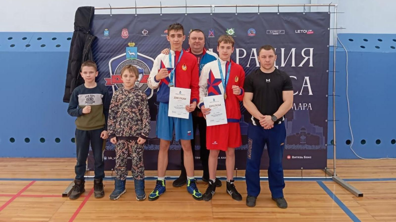 ТРИ ЗОЛОТЫЕ И ТРИ СЕРЕБРЯНЫЕ МЕДАЛИ ЗАВОЕВАЛИ ВОСПИТАННИКИ САМАРСКОЙ СПОРТШКОЛЫ ЦСКА В ПЕРВЕНСТВЕ ГОРОДСКОГО ОКРУГА САМАРА ПО БОКСУ