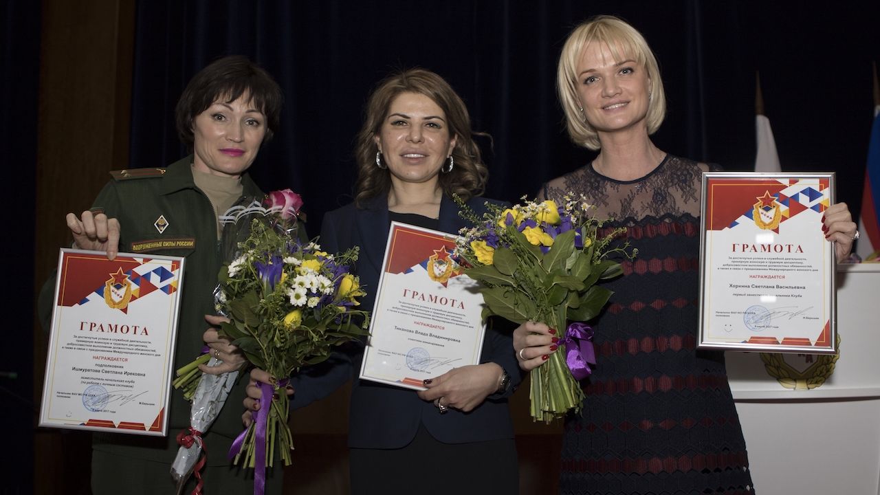 Начальник ЦСКА поздравил сотрудниц Клуба с наступающим Международным женским днем