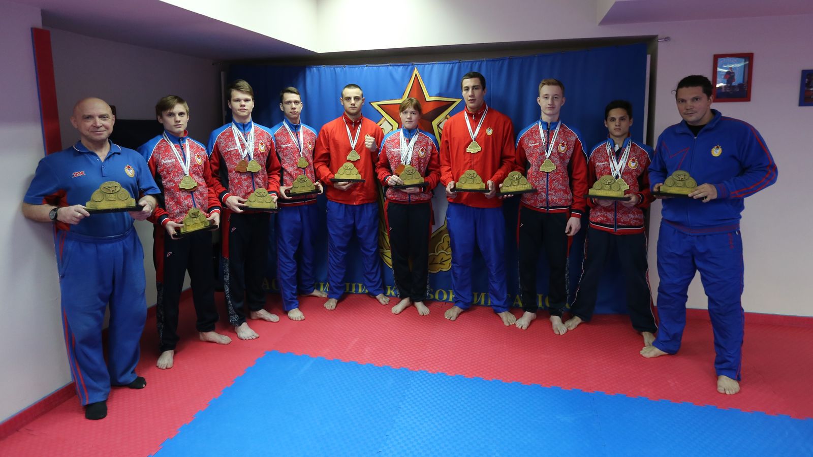 Восемь армейцев привезли золотые медали с Кубка мира по кикбокингу в Венгрии