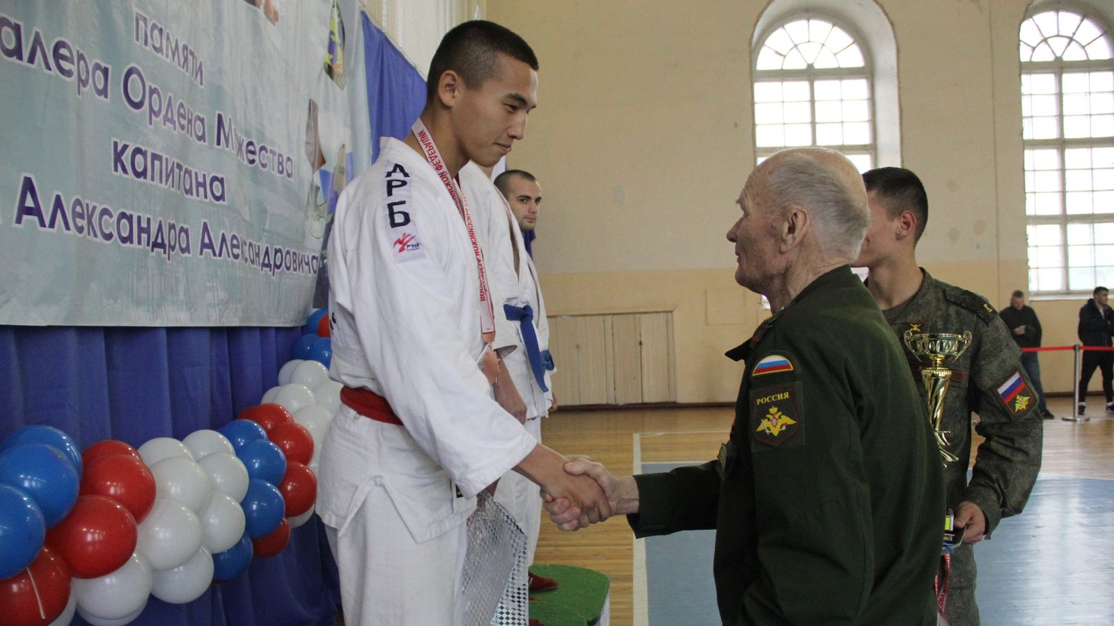 Команда ВИФК-1 – победитель IV этапа Кубка ВС РФ по армейскому рукопашному бою
