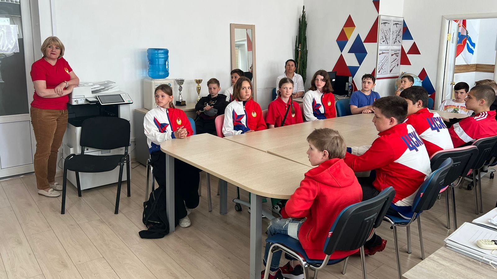 Для воспитанников спортивной школы ЦСКА г. Севастополь был организован показ документальных фильмов из цикла «ЦСКА. Спортивный щит Родины»