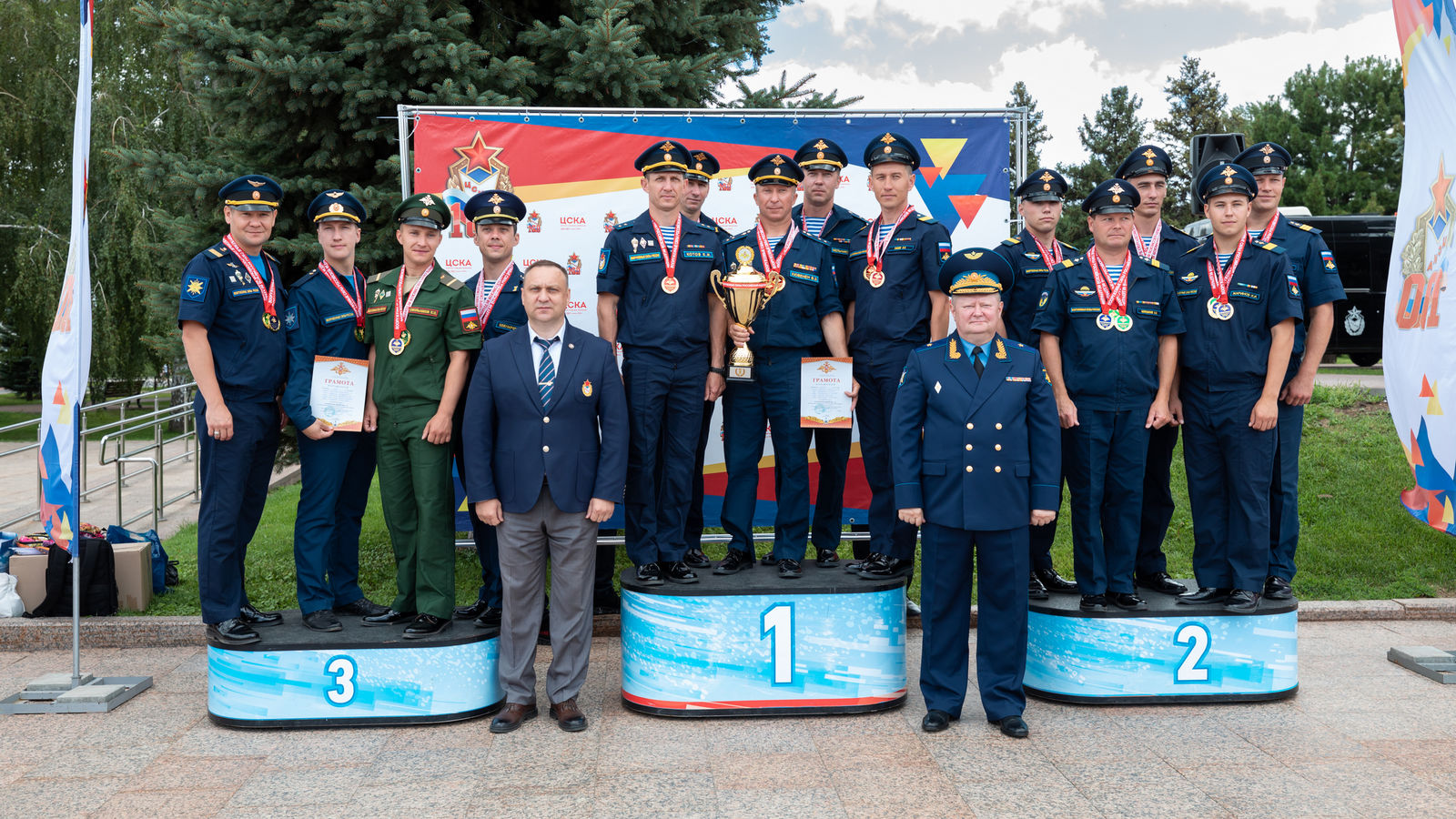 Россыпь медалей у команды ЦСКА! В Самаре завершился чемпионат ВС РФ по парашютному спорту