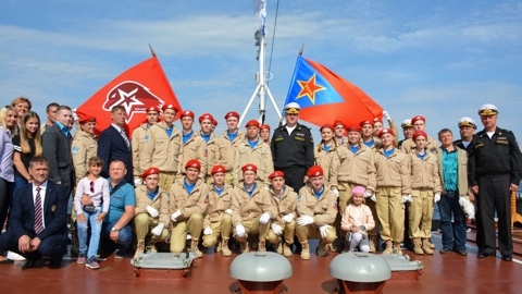 Воспитанники спортшколы ЦСКА/Санкт-Петербург в Североморске пополнили ряды «Юнармии»