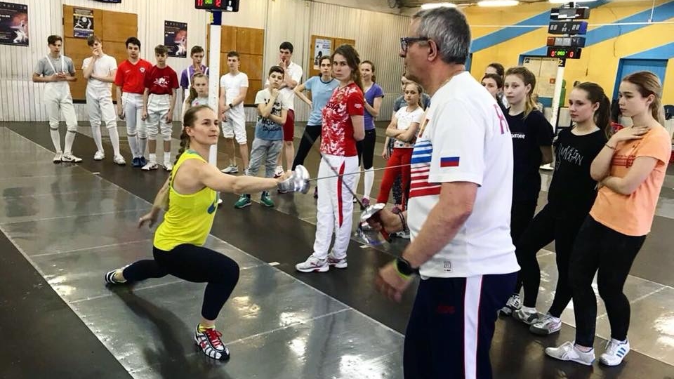 Саблистки ЦСКА Яна Егорян и Софья Великая провели мастер-класс в Санкт-Петербурге