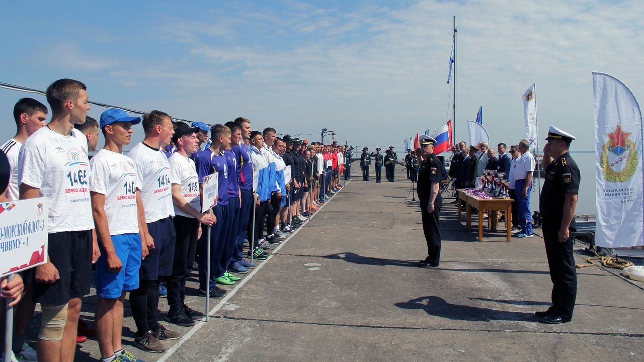 В Санкт-Петербурге стартовал Кубок Вооруженных Сил Российской Федерации по гребле на шлюпках и гребно-парусному двоеборью