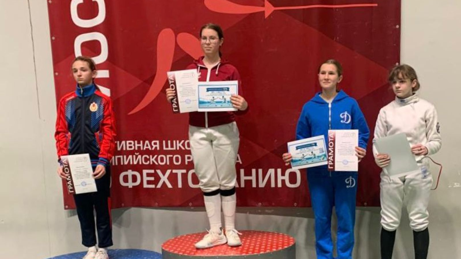 Спортсменка ЦСКА завоевала серебро московского квалификационного турнира по фехтованию