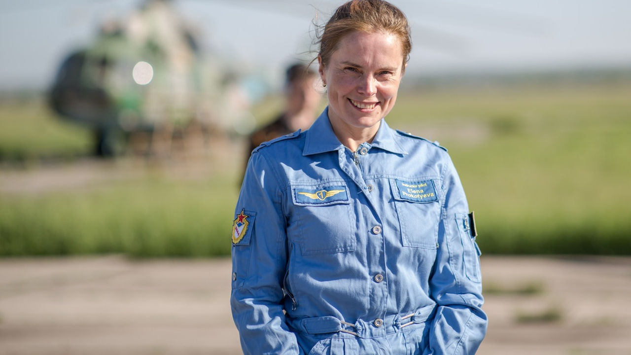 С днем рождения Елена Прокофьева!