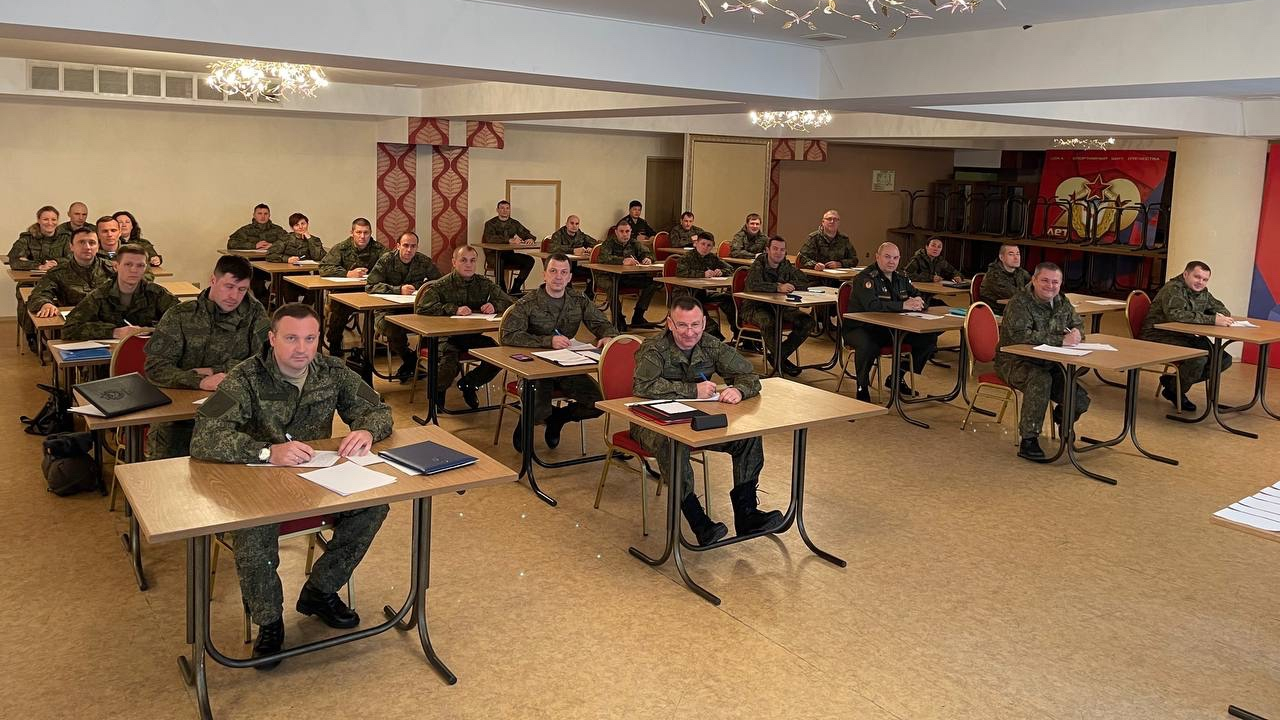 В четвертый день учебно-методического сбора с офицерами ЦСКА прошли испытание по присвоению классной квалификации