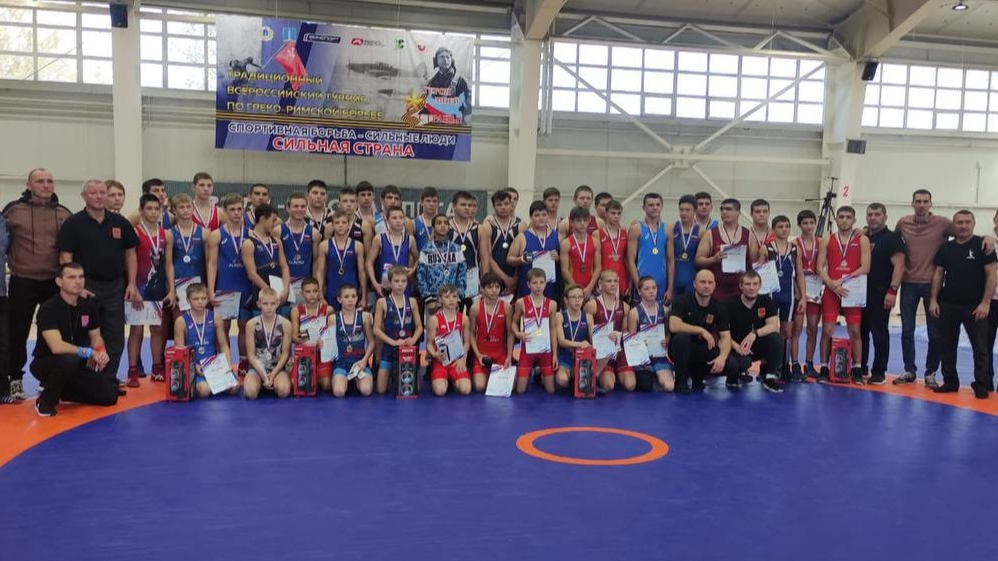 Три медали со Всероссийских соревнований по греко-римской борьбе в копилке ЦСКА благодаря воспитанникам спортшколы самарского филиала армейского Клуба