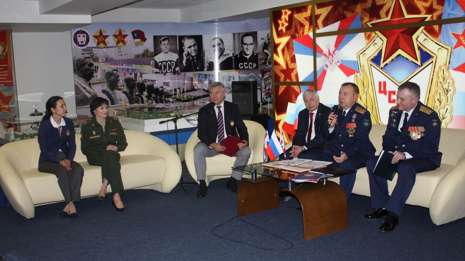 В ЦСКА прошла встреча с сотрудниками космического испытательного Центра