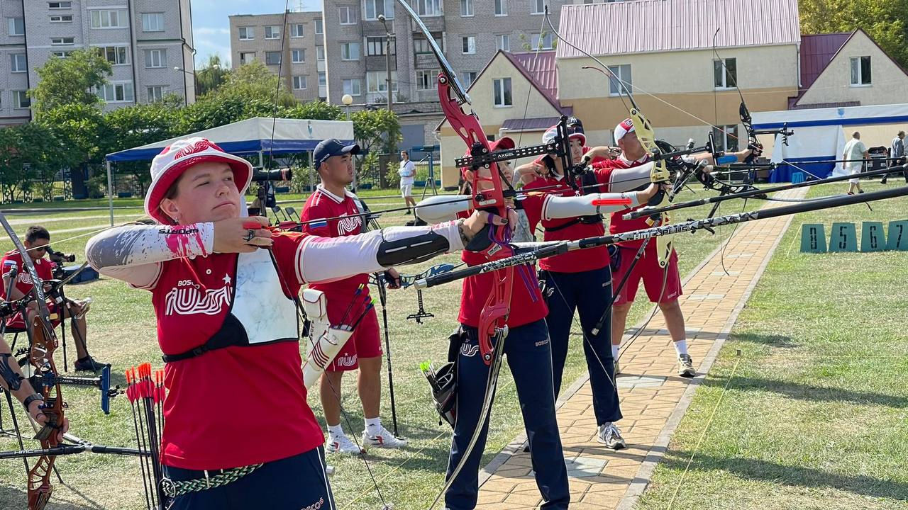 На республиканских соревнованиях лучница СШ (ОРК) СЦ (г. Чита) филиала ЦСКА/Хабаровск Виктория Намдакова завоевала 2 медали