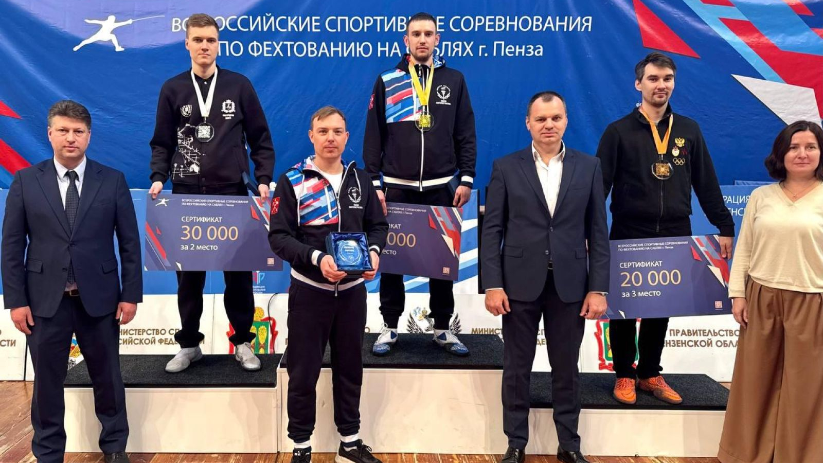 Фехтовальщики ЦСКА завоевали пять медалей всероссийских соревнований по фехтованию на саблях