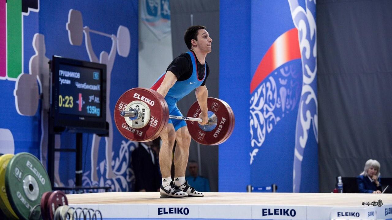 Армейские штангисты Руслан Трушников и Александр Кибанов (спортрота ЦСКА/Самара) - призеры чемпионата Уральского федерального округа по тяжелой атлетике