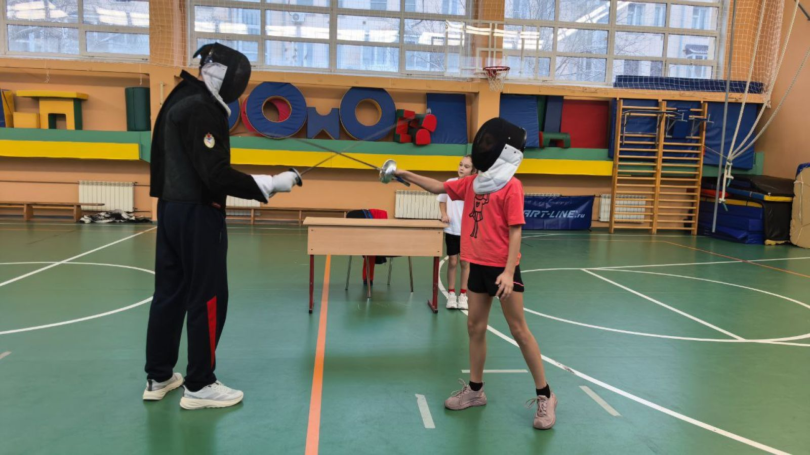 Спортсмен цска Алексей Черемисинов встретился с учениками московской школы