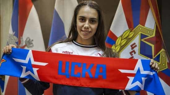 Гимнастка ЦСКА Маргарита Мамун победила на этапе Гран-при в личном многоборье. Ее одноклубница Александра Солдатова – вторая!