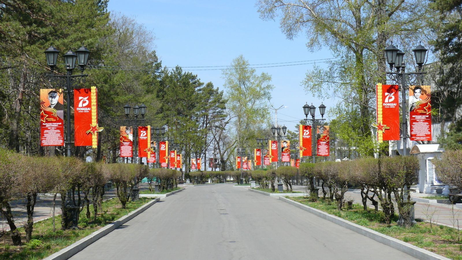 На стадионе им. Ленина в Хабаровске появилась Аллея «Спортсмены – Герои Победы» где увековечены  имена и армейцев-фронтовиков