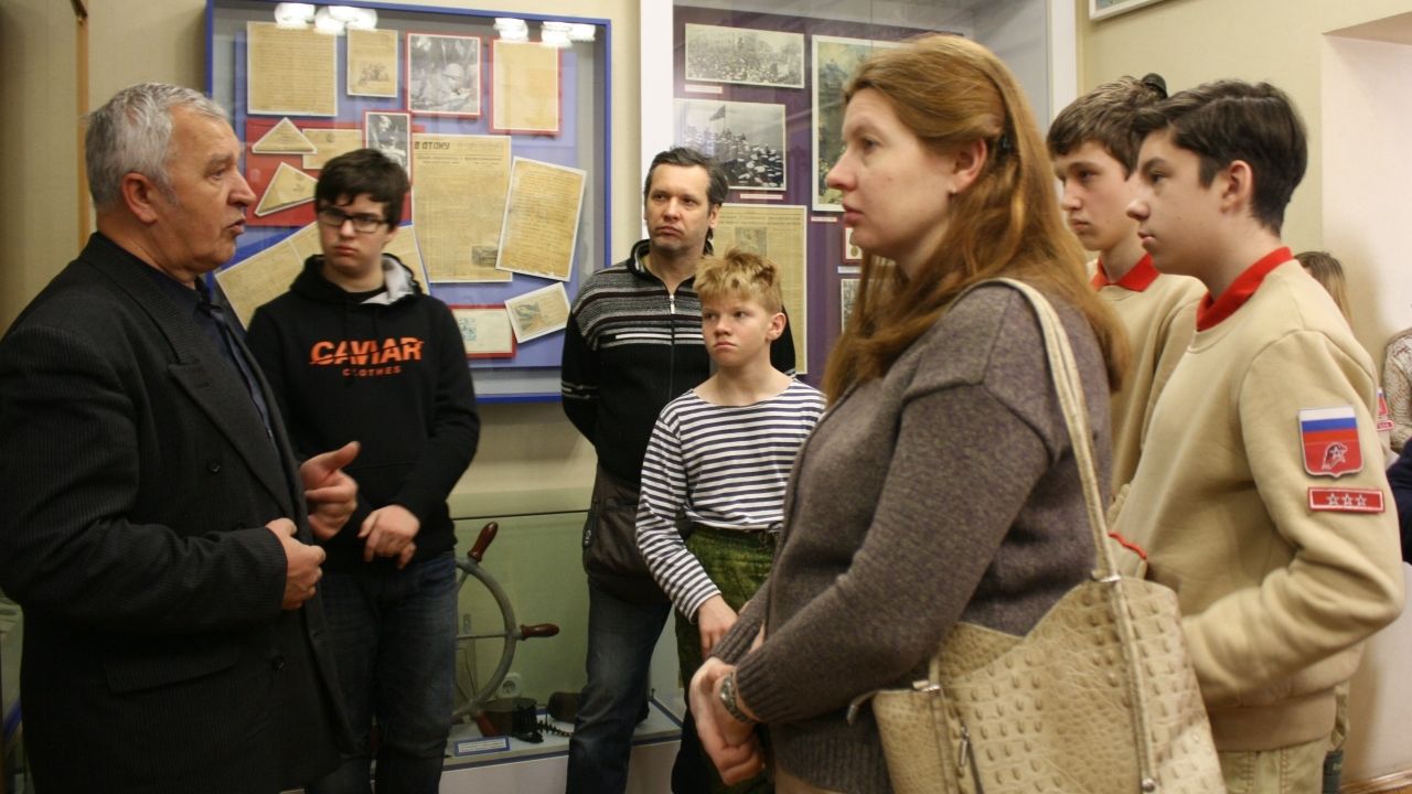 Воспитанникам спортивной школы ЦСКА во Владивостоке рассказали о Сталинградской битве