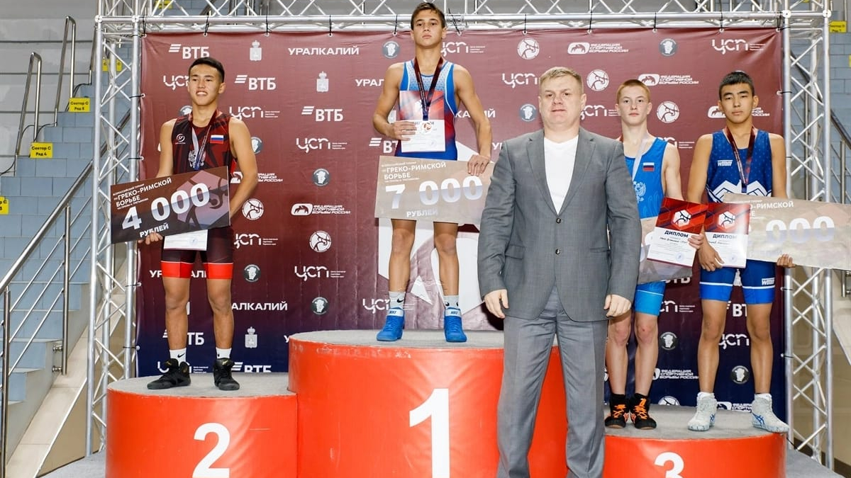 И снова на пьедестале. Воспитанники спортшколы ЦСКА/Самара успешно выступили на Всероссийских соревнованиях по спортивной борьбе
