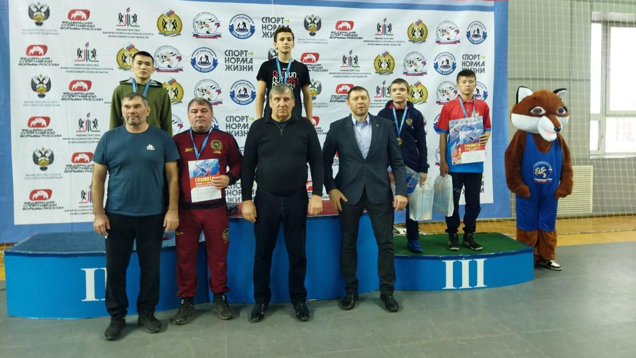 Воспитанники спортшколы «ЦСКА-Тыва» проявили себя и стали призерами всероссийских соревнований в Новосибирске