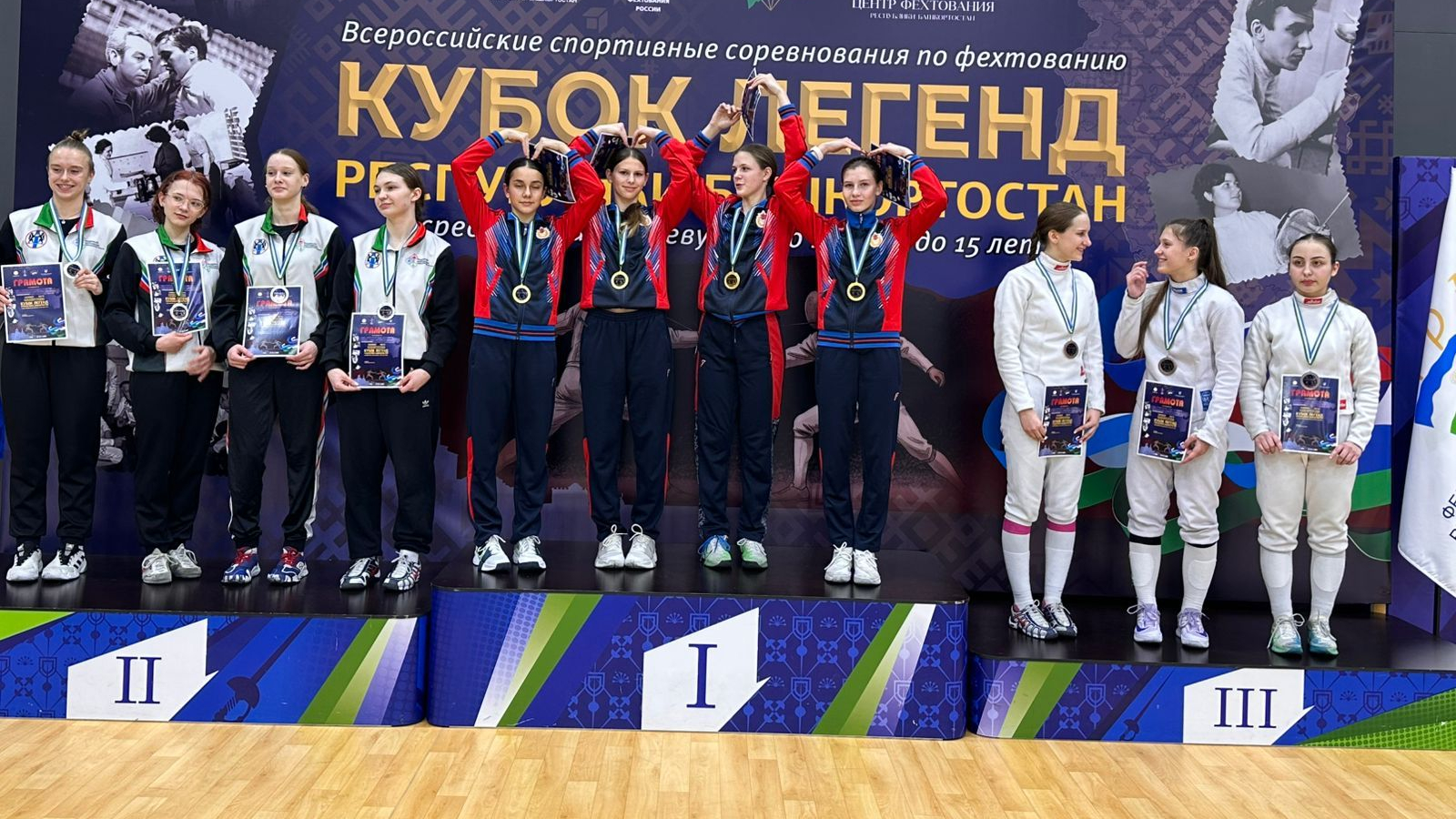 Спортсменки ЦСКА заняли первое место на всероссийских соревнованиях по фехтованию