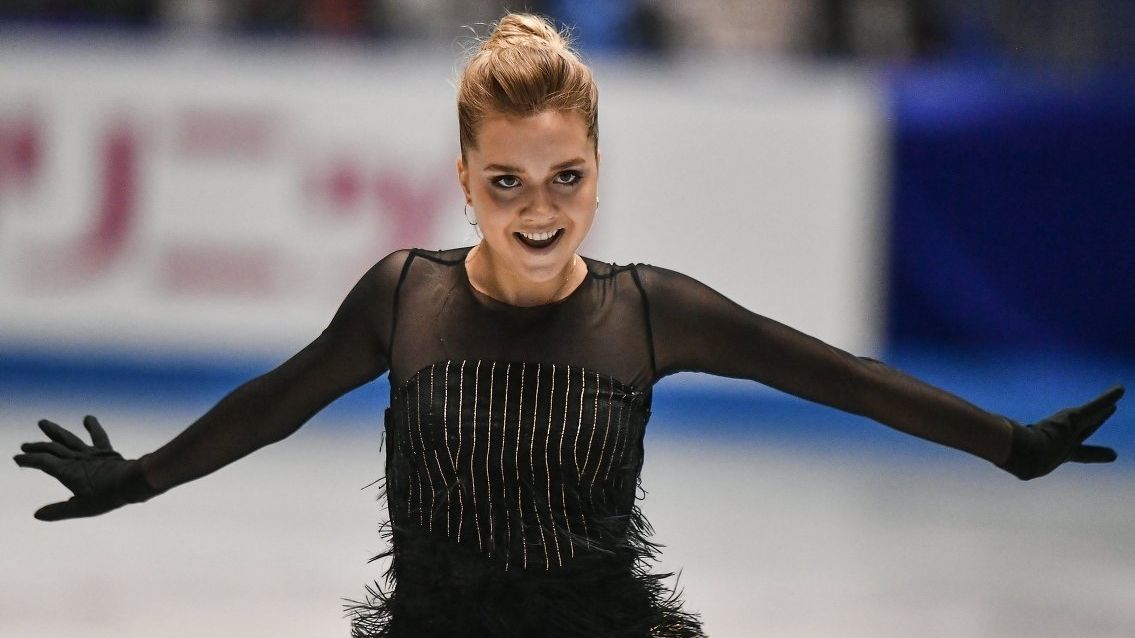 Фигуристы ЦСКА Радионова Сотскова и Самарин отправятся на тренировочный сбор в Италию