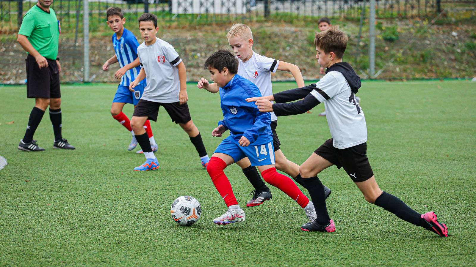 В Геленджике стартовал осенний розыгрыш Vista Cup 2023 среди детских футбольных команд