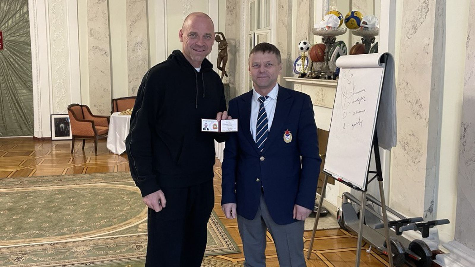 ПЕТЕРБУРГСКИЙ ФИЛИАЛ ЦСКА ПОЗДРАВЛЯЕТ С ЮБИЛЕЕМ ПРЕДСЕДАТЕЛЯ КОМИТЕТА ПО ФИЗИЧЕСКОЙ КУЛЬТУРЕ И СПОРТУ