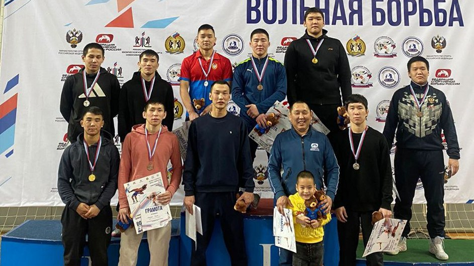 Борцы вольного стиля спортшколы «ЦСКА-Тыва» завоевали новые медали и путевку на Первенство страны