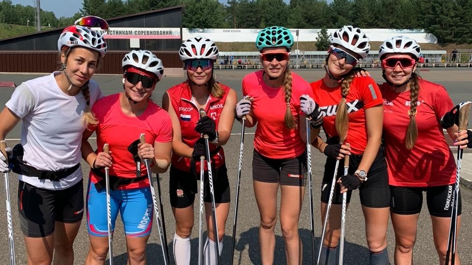Армейские лыжницы Христина Мацокина и Анна Грухвина показали неплохие результаты на контрольных прокатах на лыжероллерах в Чайковском