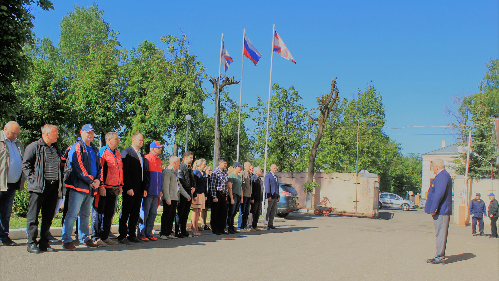 1 июня в смоленском филиале ЦСКА состоялся торжественный митинг посвященный началу летнего периода обучения
