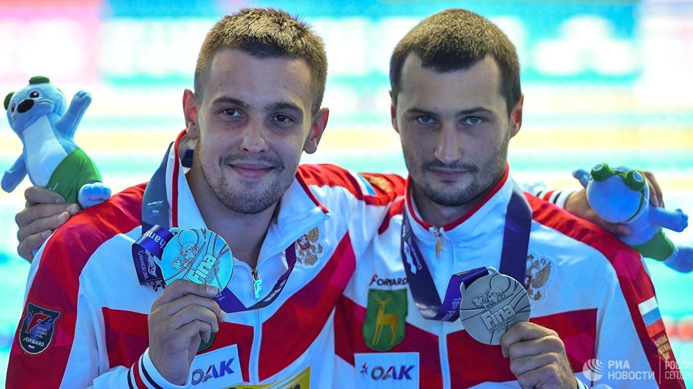 Армейский прыгун в воду Александр Бондарь завоевал «серебро» чемпионата мира в синхронных прыжках в воду с вышки