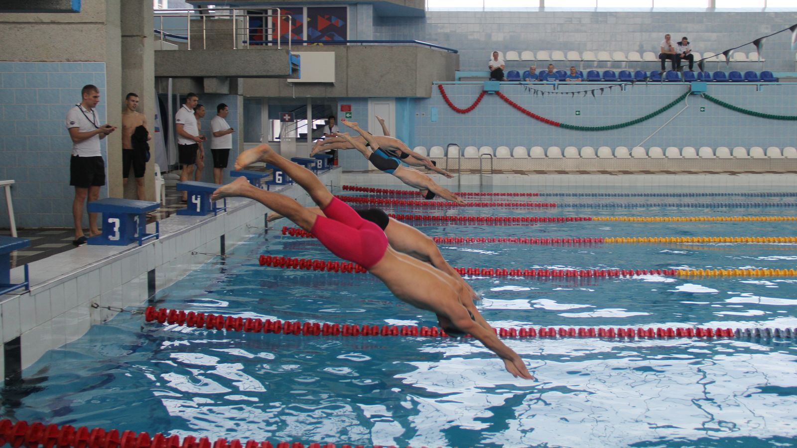 В Санкт-Петербурге продолжается чемпионат ВС РФ по офицерскому зимнему четырехборью