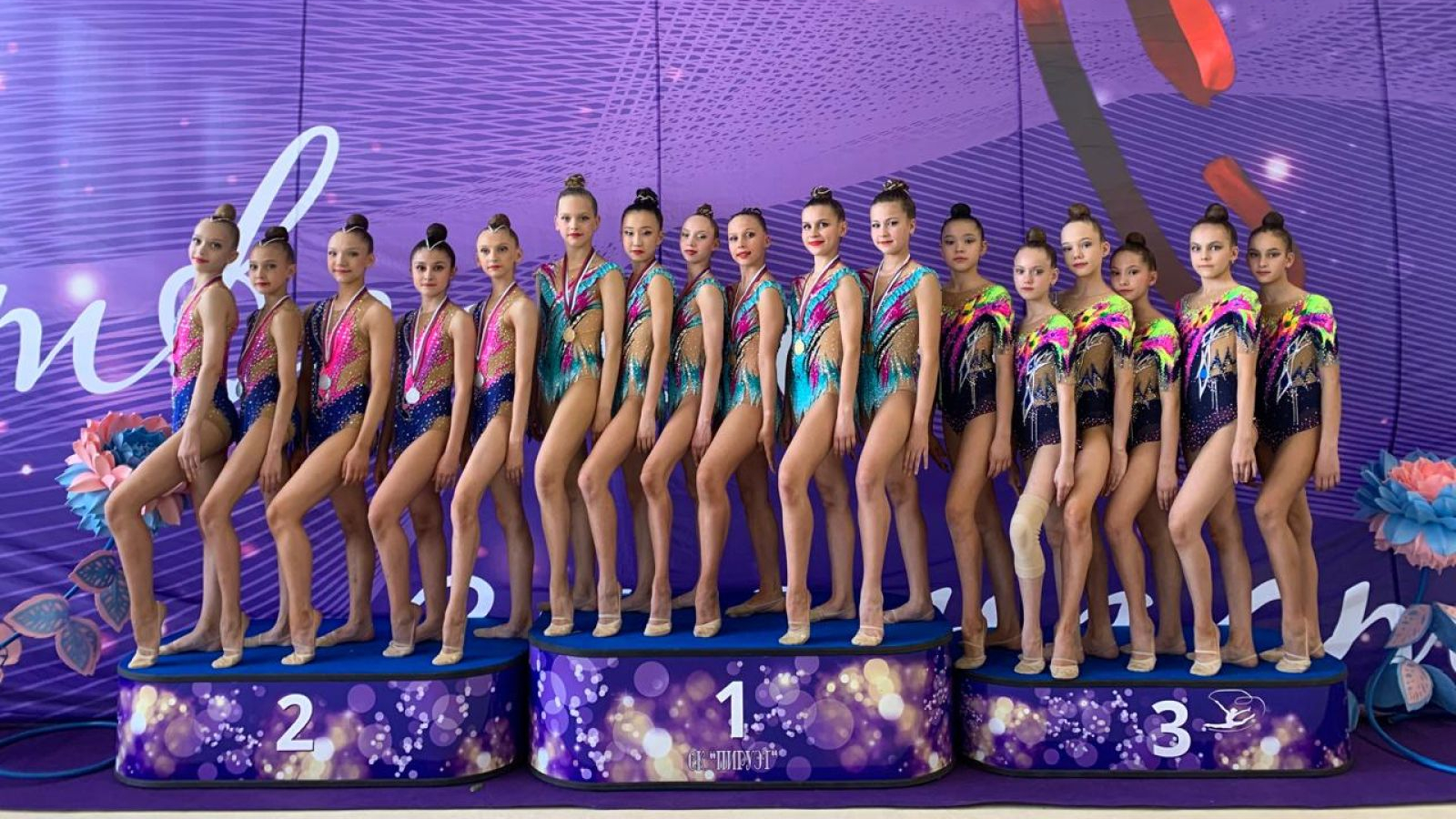 На первенстве области команды гимнасток СШ (г. Иркутск) завоевали золото и бронзу